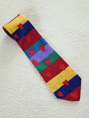 Vintage!!! Save The Children ✨️ Men's Heart Striped Silk Multicolor Tie